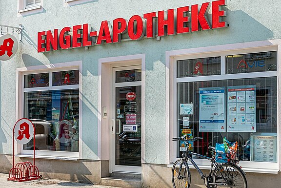 ENGEL-APOTHEKE Großenhainer Straße 27 01471 Radeburg Tel. 035208 - 38 77 30